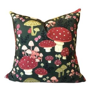 NWOT 16” square mushroom pillow cover